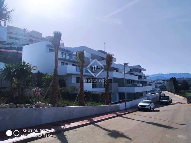 2 chambre Penthouse à vendre à La Cala de Mijas, Mijas avec piscine garage - 680 000 € (Ref: 8435852)