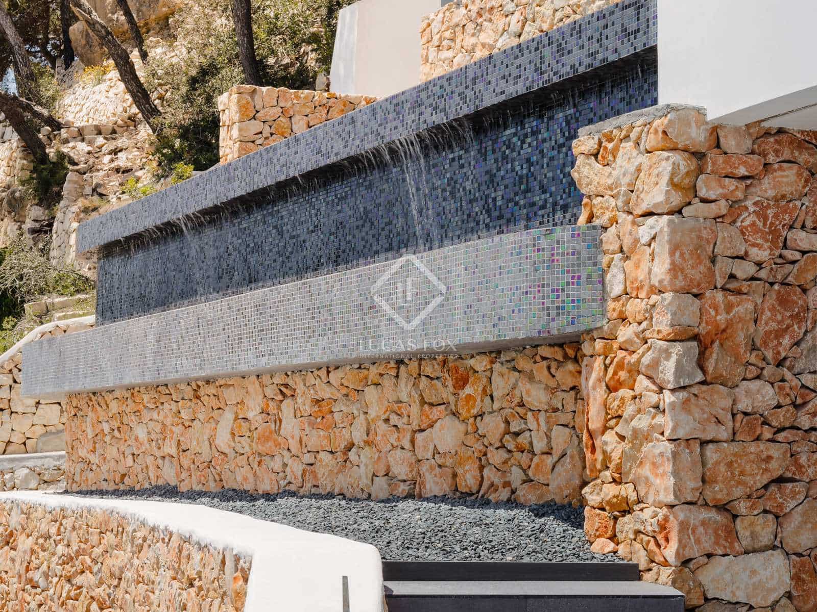 3 bedroom Villa for sale in Javea / Xabia with pool garage - € 4,250,000 (Ref: 8438007)