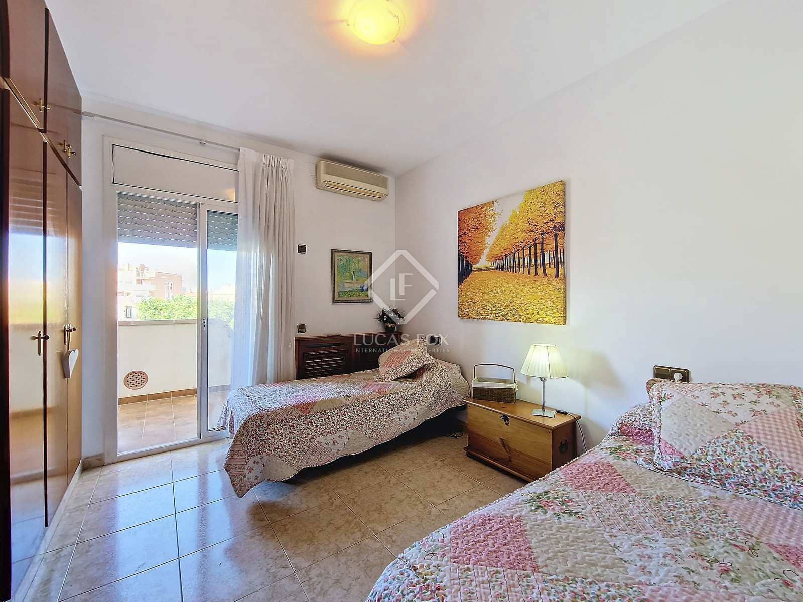 4 soveværelse Villa til salg i Cubelles med swimmingpool garage - € 460.000 (Ref: 8438142)