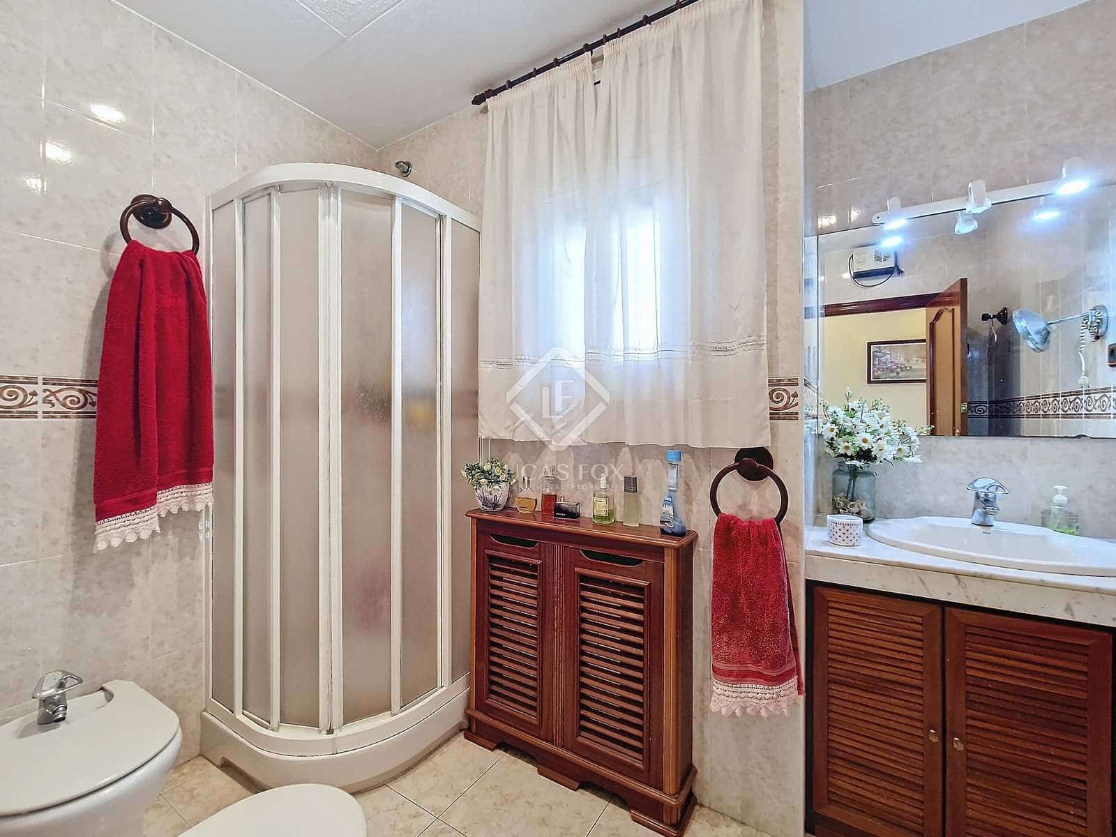 4 soveværelse Villa til salg i Cubelles med swimmingpool garage - € 460.000 (Ref: 8438142)