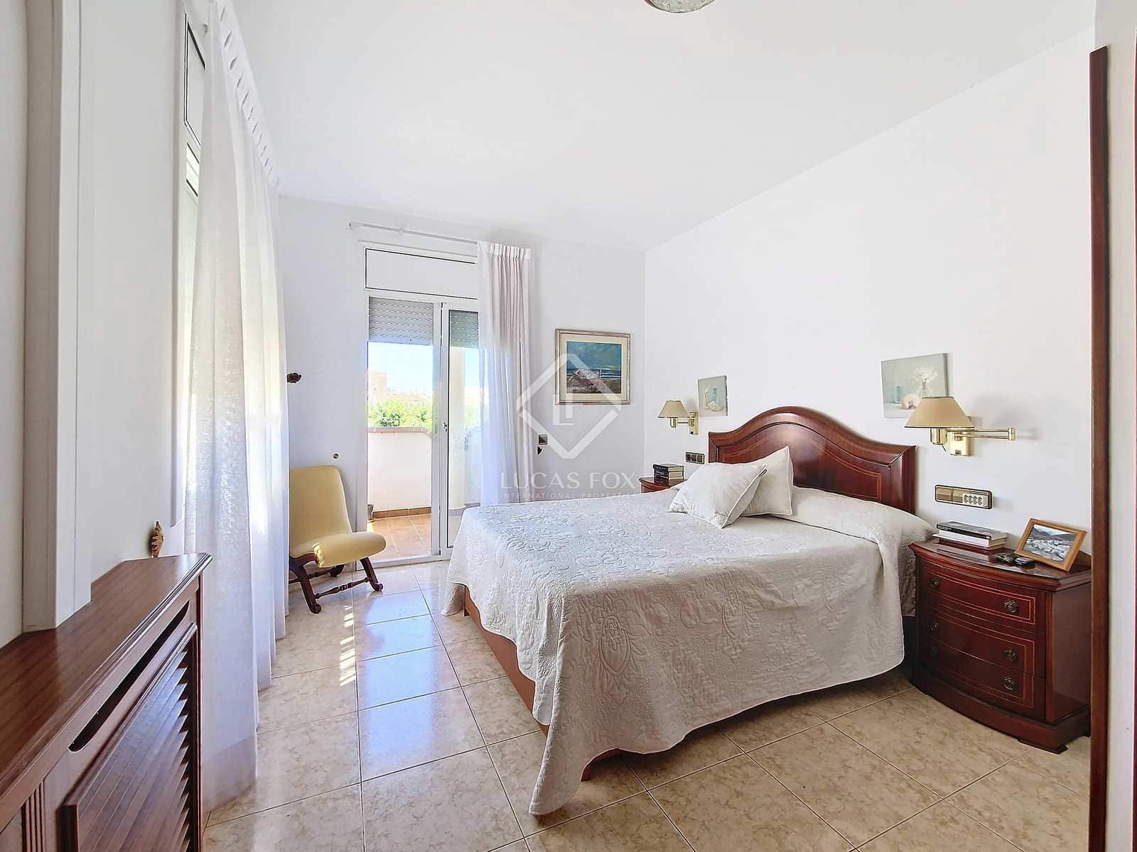 4 soveværelse Villa til salg i Cubelles med swimmingpool garage - € 460.000 (Ref: 8438142)