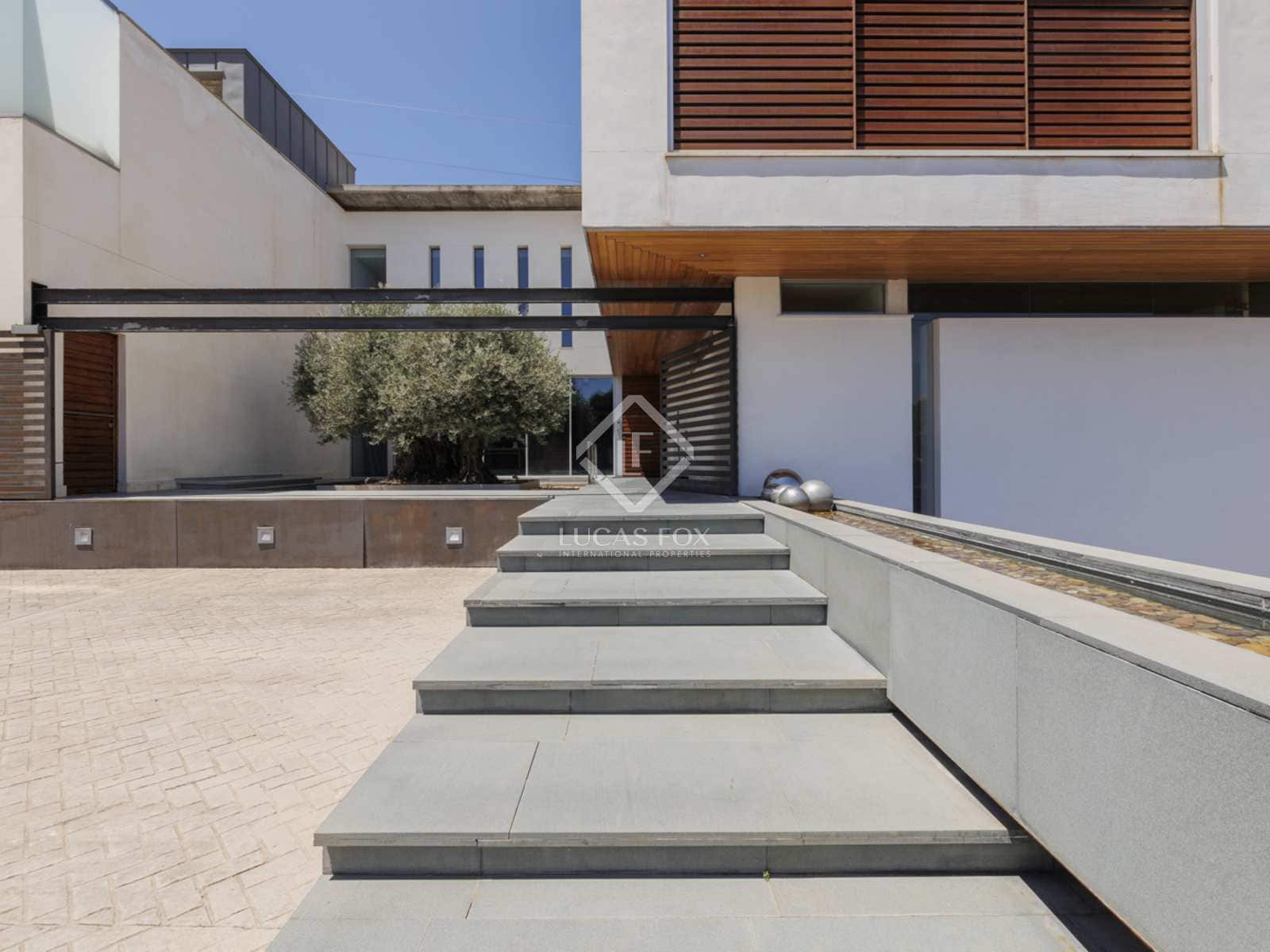 7 soveværelse Villa til salg i Pozuelo de Alarcon med swimmingpool garage - € 7.300.000 (Ref: 8439587)