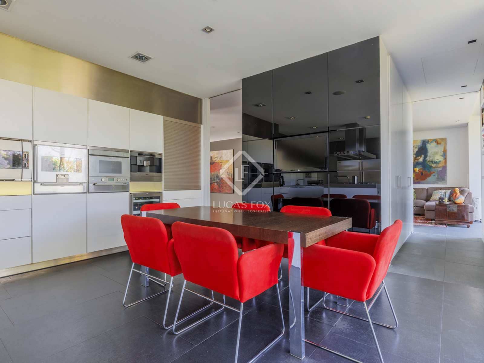 7 soveværelse Villa til salg i Pozuelo de Alarcon med swimmingpool garage - € 7.300.000 (Ref: 8439587)