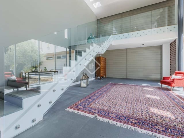 7 sypialnia Willa na sprzedaż w Pozuelo de Alarcón z basenem garażem - 7 300 000 € (Ref: 8439587)