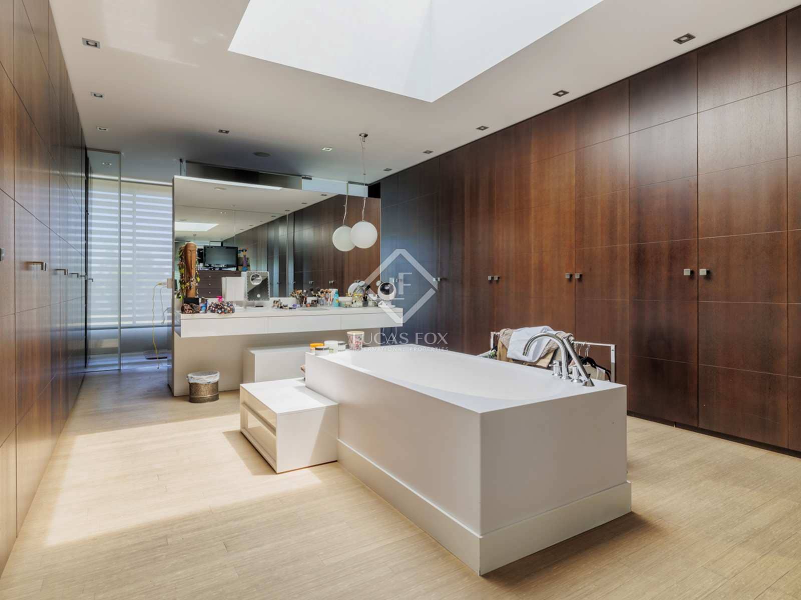 7 soveværelse Villa til salg i Pozuelo de Alarcon med swimmingpool garage - € 7.300.000 (Ref: 8439587)