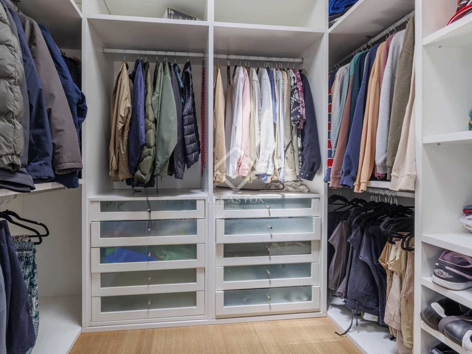 7 soveværelse Villa til salg i Pozuelo de Alarcon med swimmingpool garage - € 7.300.000 (Ref: 8439587)