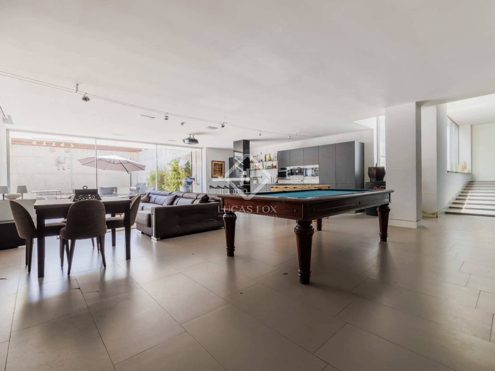 7 soveværelse Villa til salg i Pozuelo de Alarcon med swimmingpool garage - € 7.300.000 (Ref: 8439587)