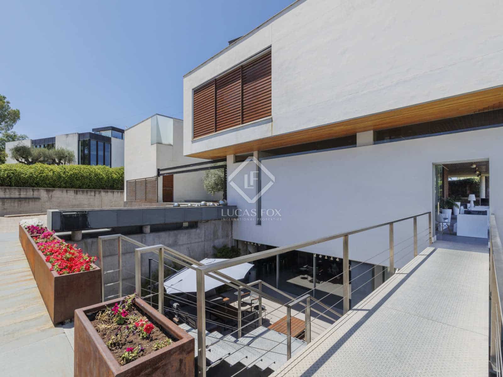 7 soveværelse Villa til salg i Pozuelo de Alarcon med swimmingpool garage - € 7.300.000 (Ref: 8439587)