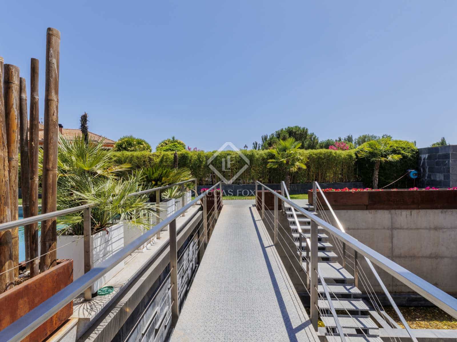 7 soveværelse Villa til salg i Pozuelo de Alarcon med swimmingpool garage - € 7.300.000 (Ref: 8439587)