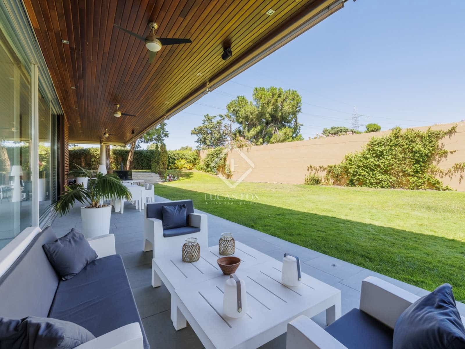 7 soveværelse Villa til salg i Pozuelo de Alarcon med swimmingpool garage - € 7.300.000 (Ref: 8439587)