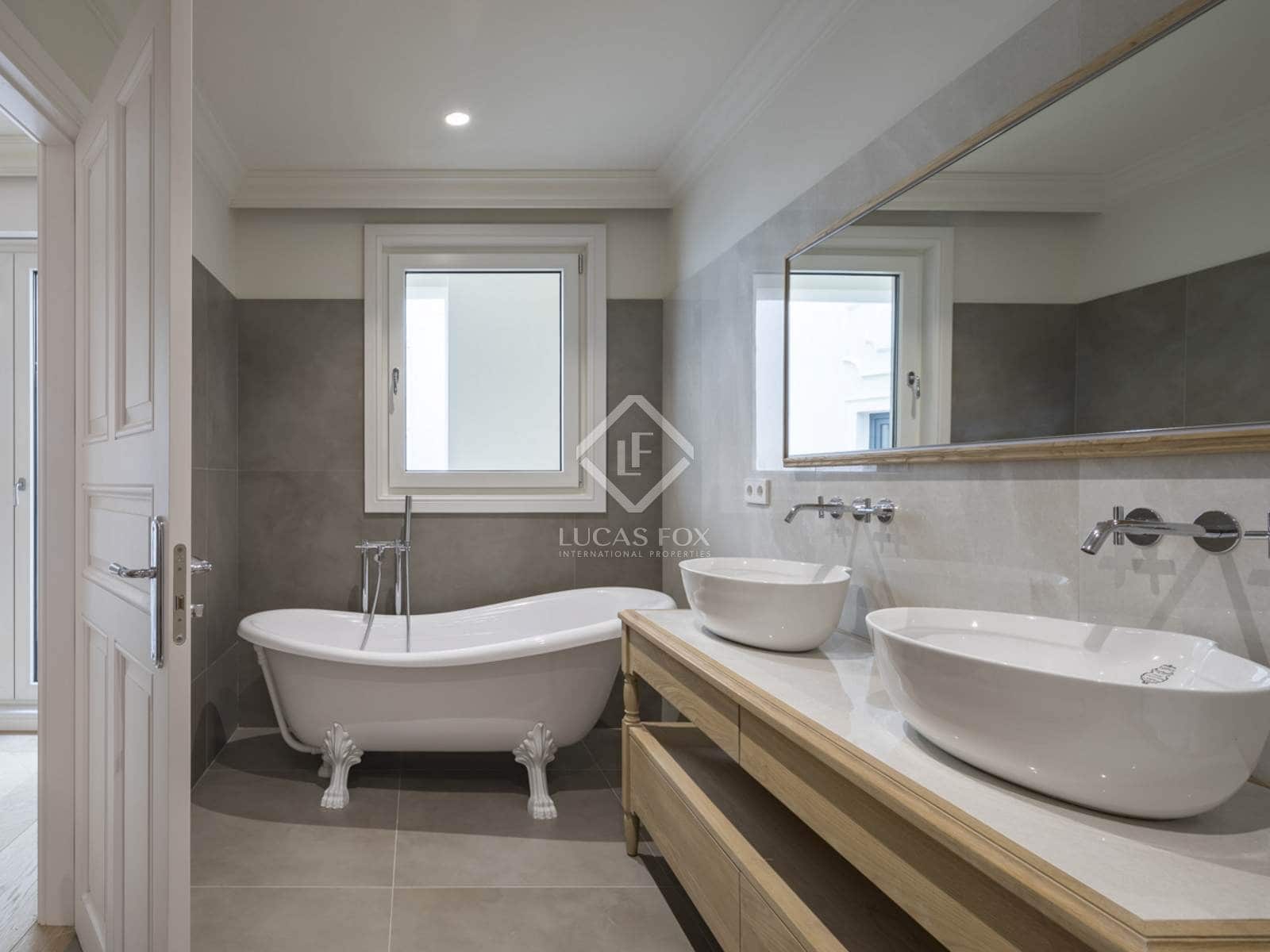 3 bedroom Penthouse for sale in Vigo - € 1,175,000 (Ref: 8439871)