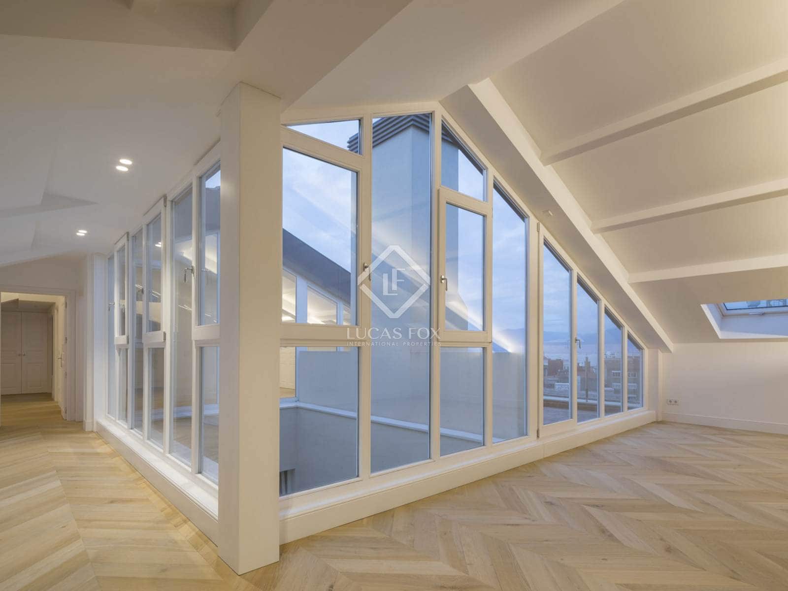 3 bedroom Penthouse for sale in Vigo - € 1,175,000 (Ref: 8439871)