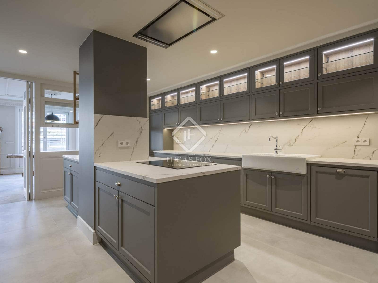 3 bedroom Penthouse for sale in Vigo - € 1,175,000 (Ref: 8439871)