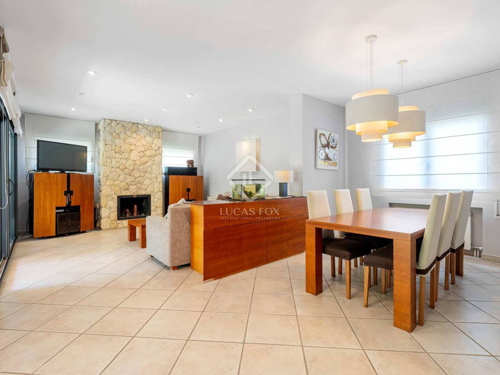 4 soveværelse Villa til salg i Tarragona by med garage - € 695.000 (Ref: 8441629)