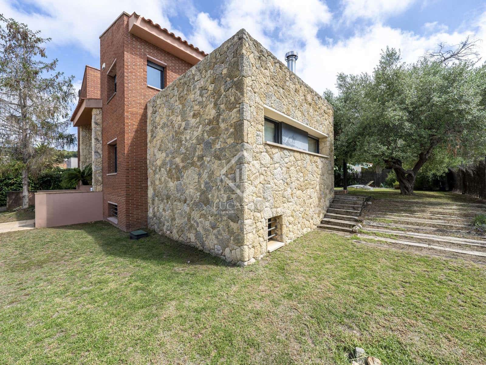 4 soveværelse Villa til salg i Tarragona by med garage - € 695.000 (Ref: 8441629)