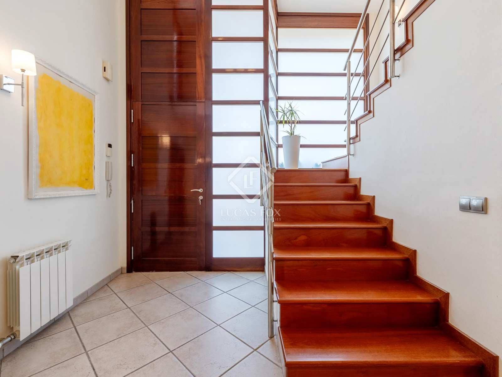 4 soveværelse Villa til salg i Tarragona by med garage - € 695.000 (Ref: 8441629)