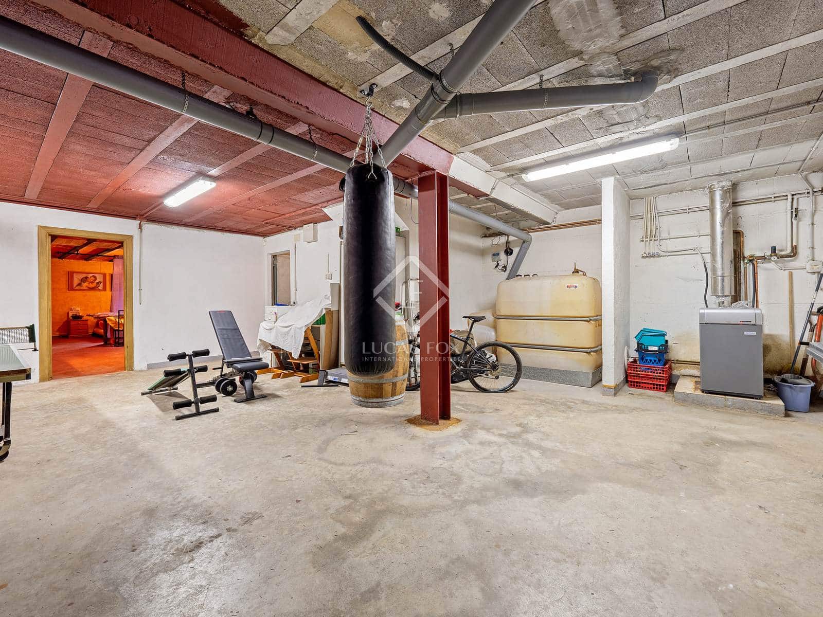 4 soveværelse Villa til salg i Tarragona by med garage - € 695.000 (Ref: 8441629)