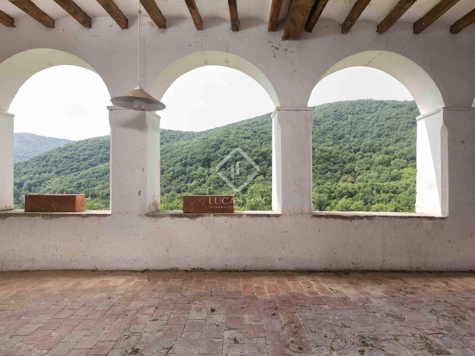 15 soveværelse Finca/Landehus til salg i La Vall de Bianya med swimmingpool garage - € 1.050.000 (Ref: 8444848)