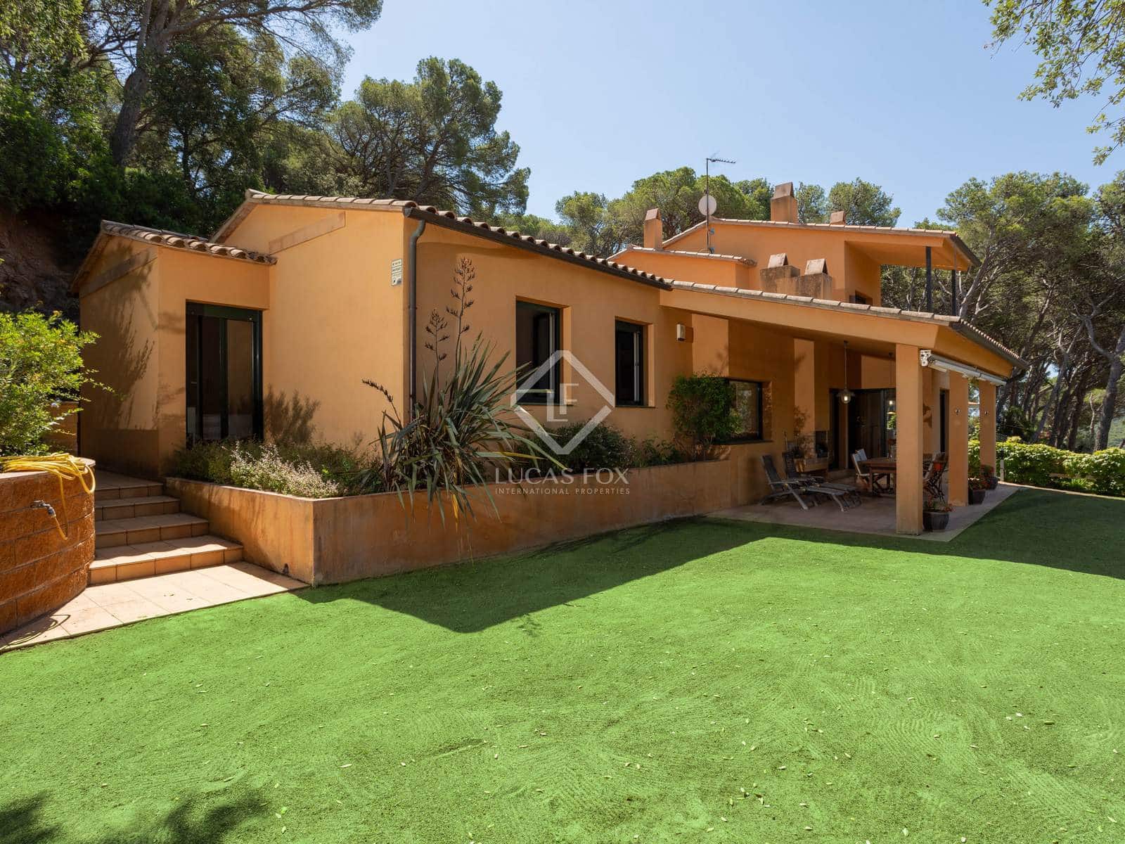 4 soveværelse Villa til salg i Tamariu med garage - € 925.000 (Ref: 8447136)