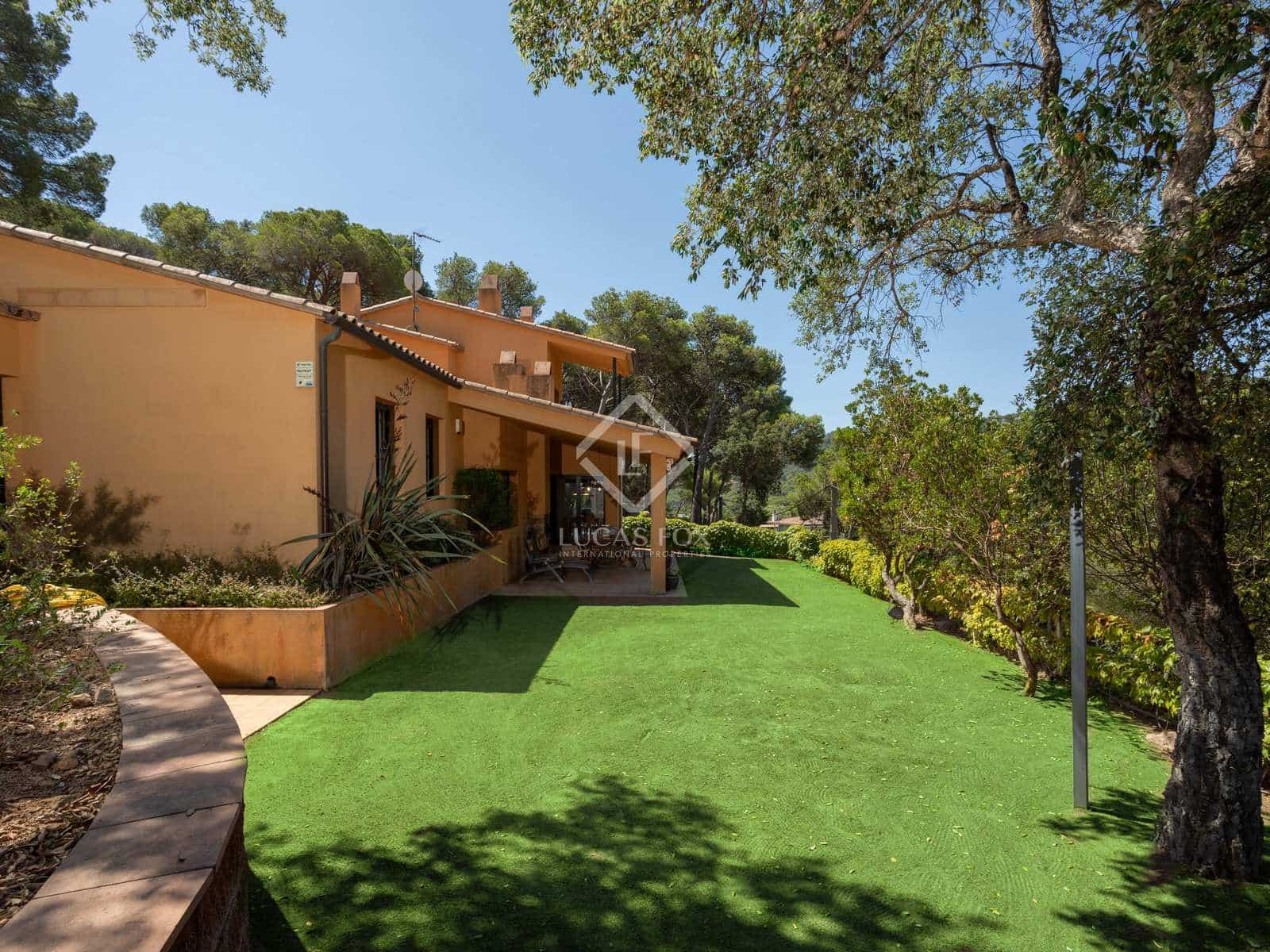 4 soveværelse Villa til salg i Tamariu med garage - € 925.000 (Ref: 8447136)