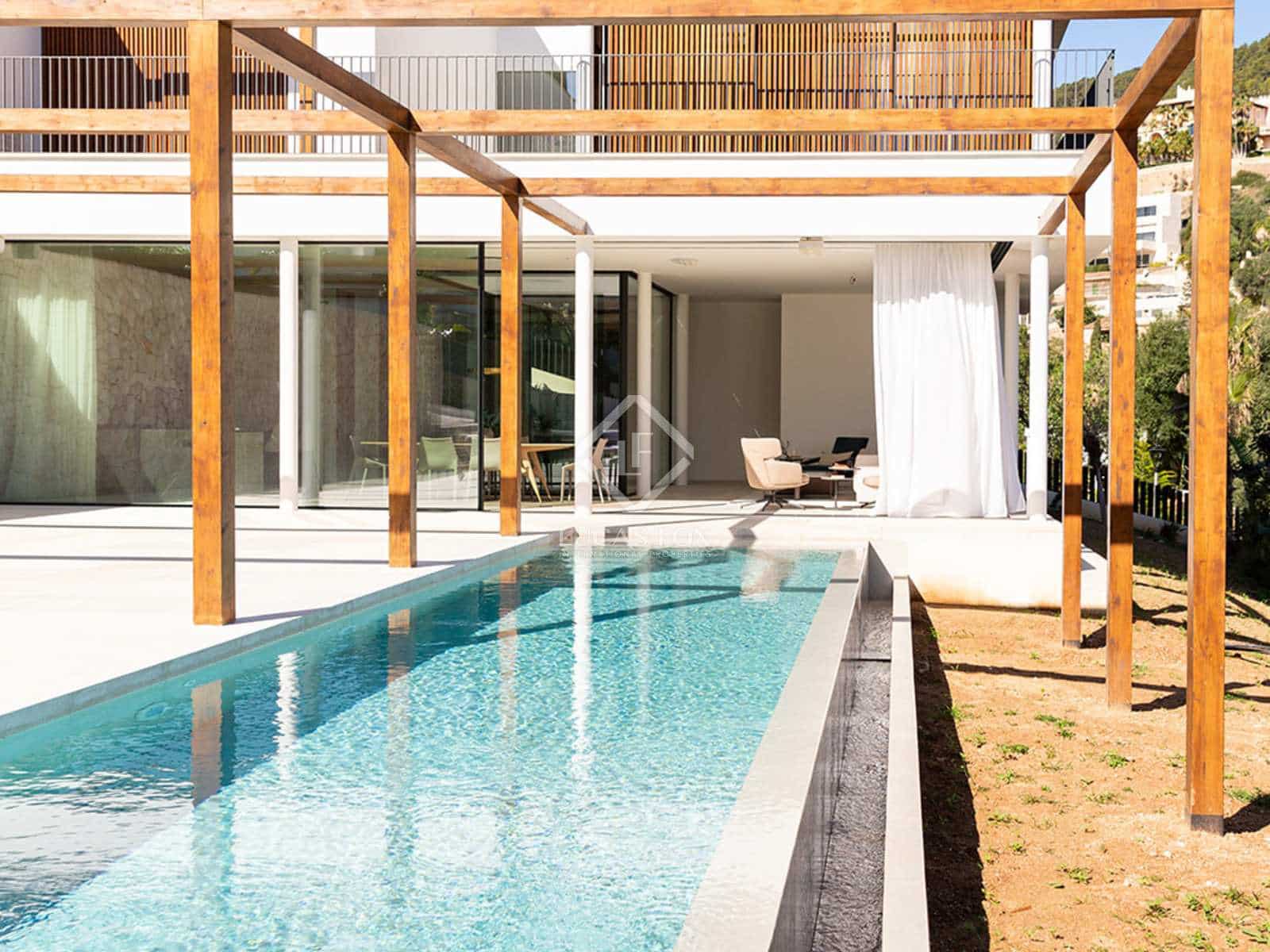 4 soveværelse Villa til salg i Genova med swimmingpool garage - € 4.500.000 (Ref: 8447411)