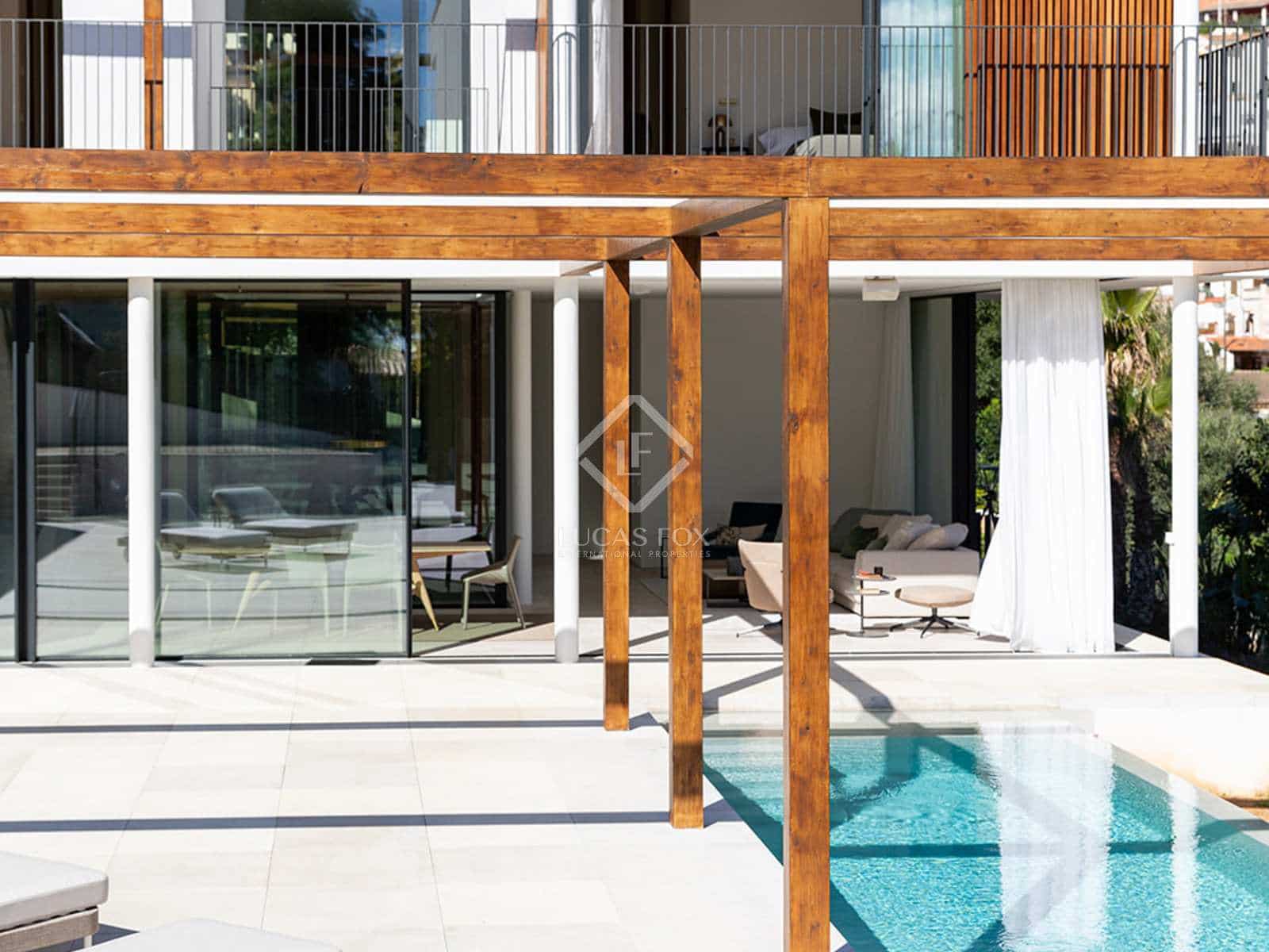 4 soveværelse Villa til salg i Genova med swimmingpool garage - € 4.500.000 (Ref: 8447411)