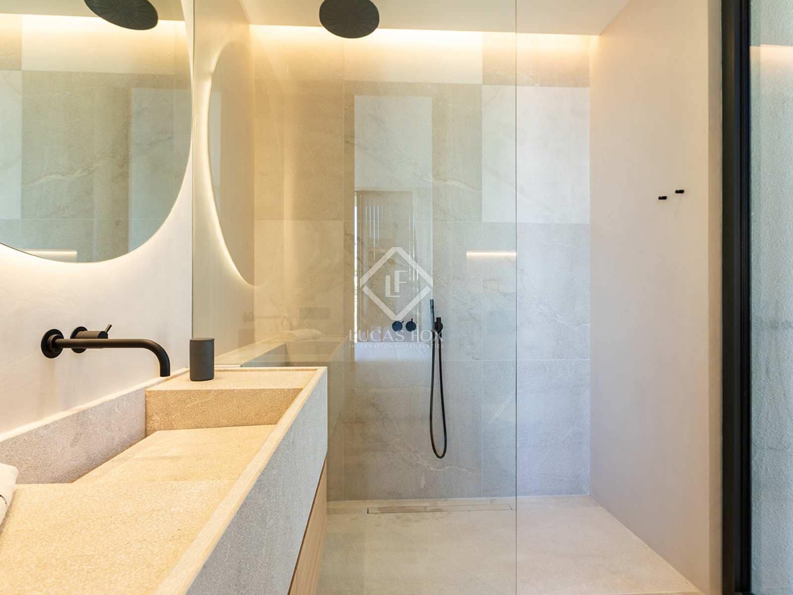 4 soveværelse Villa til salg i Genova med swimmingpool garage - € 4.500.000 (Ref: 8447411)