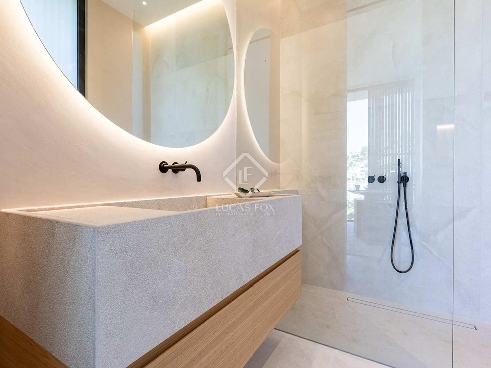 4 soveværelse Villa til salg i Genova med swimmingpool garage - € 4.500.000 (Ref: 8447411)