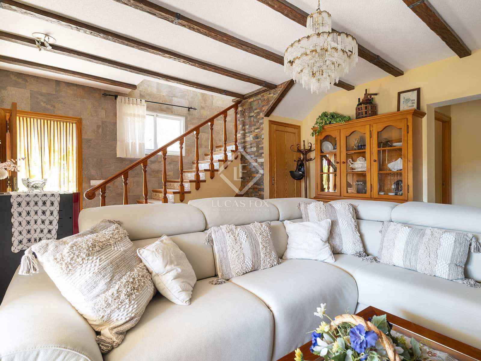 3 bedroom Villa for sale in Altea with pool garage - € 530,000 (Ref: 8448870)