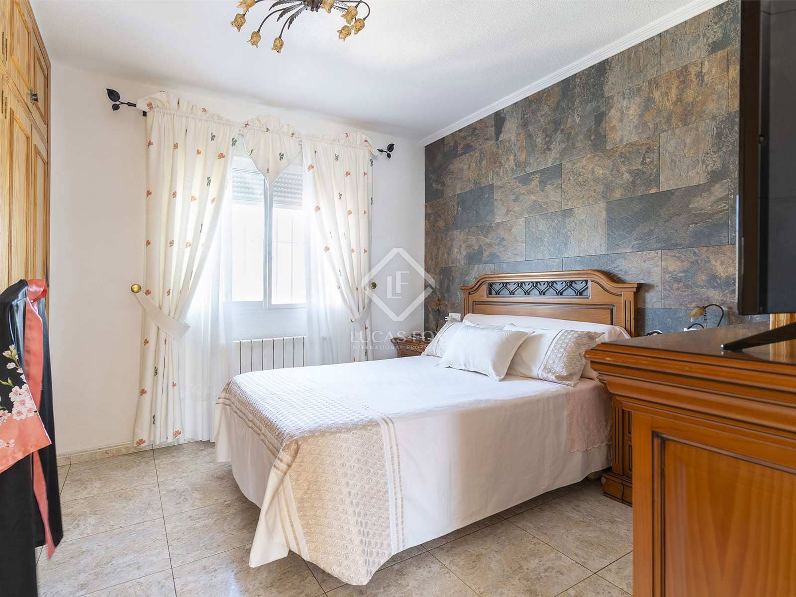 3 bedroom Villa for sale in Altea with pool garage - € 530,000 (Ref: 8448870)