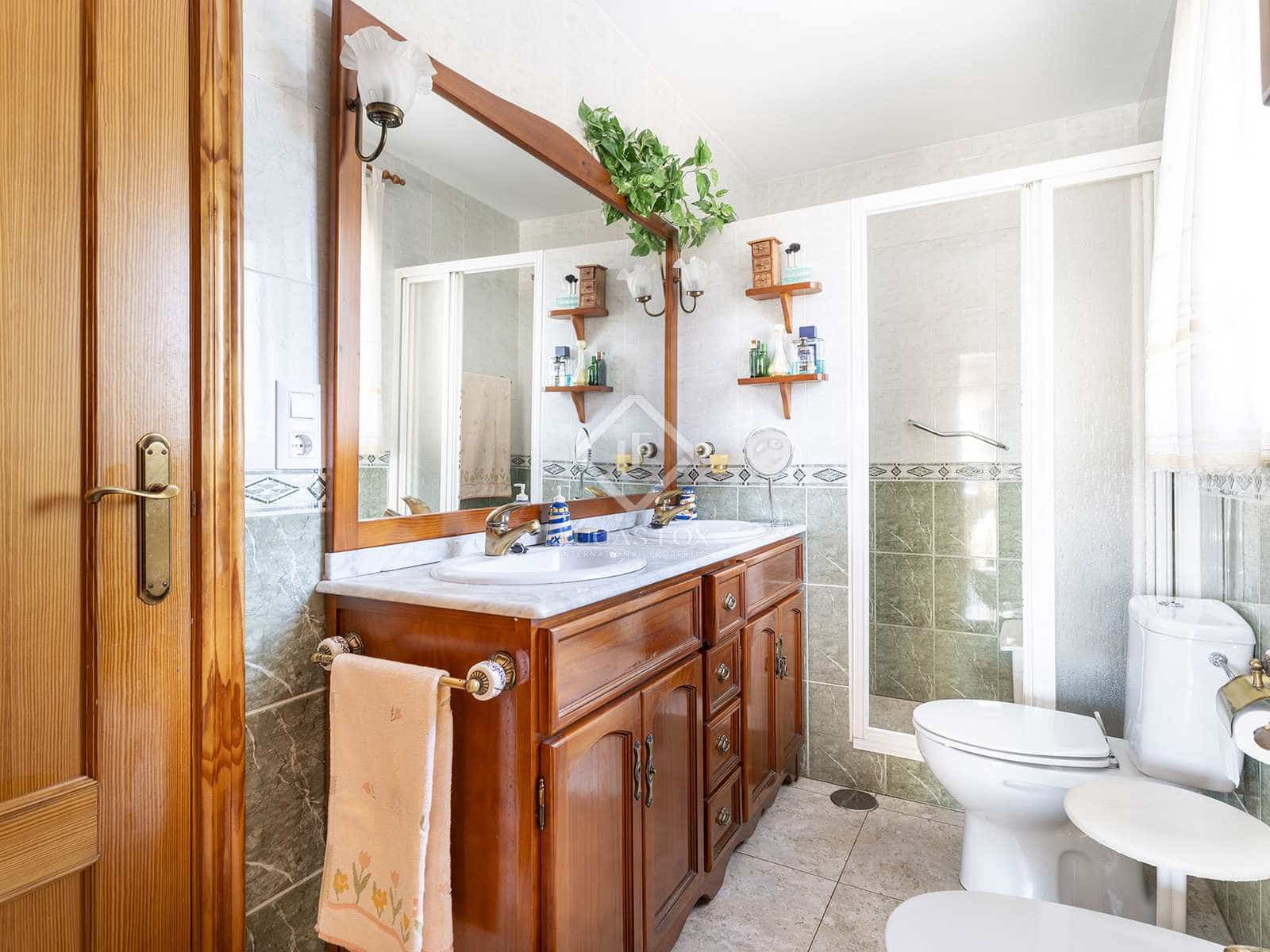 3 bedroom Villa for sale in Altea with pool garage - € 530,000 (Ref: 8448870)