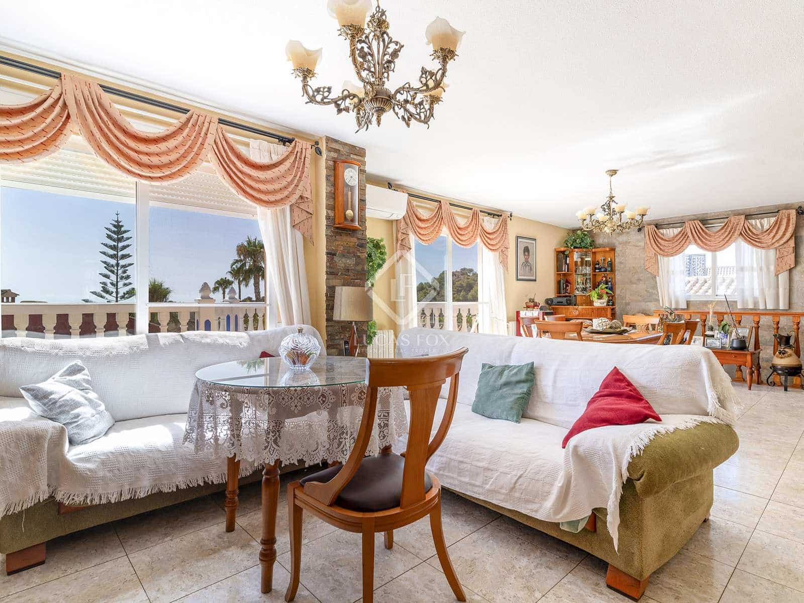 3 bedroom Villa for sale in Altea with pool garage - € 530,000 (Ref: 8448870)