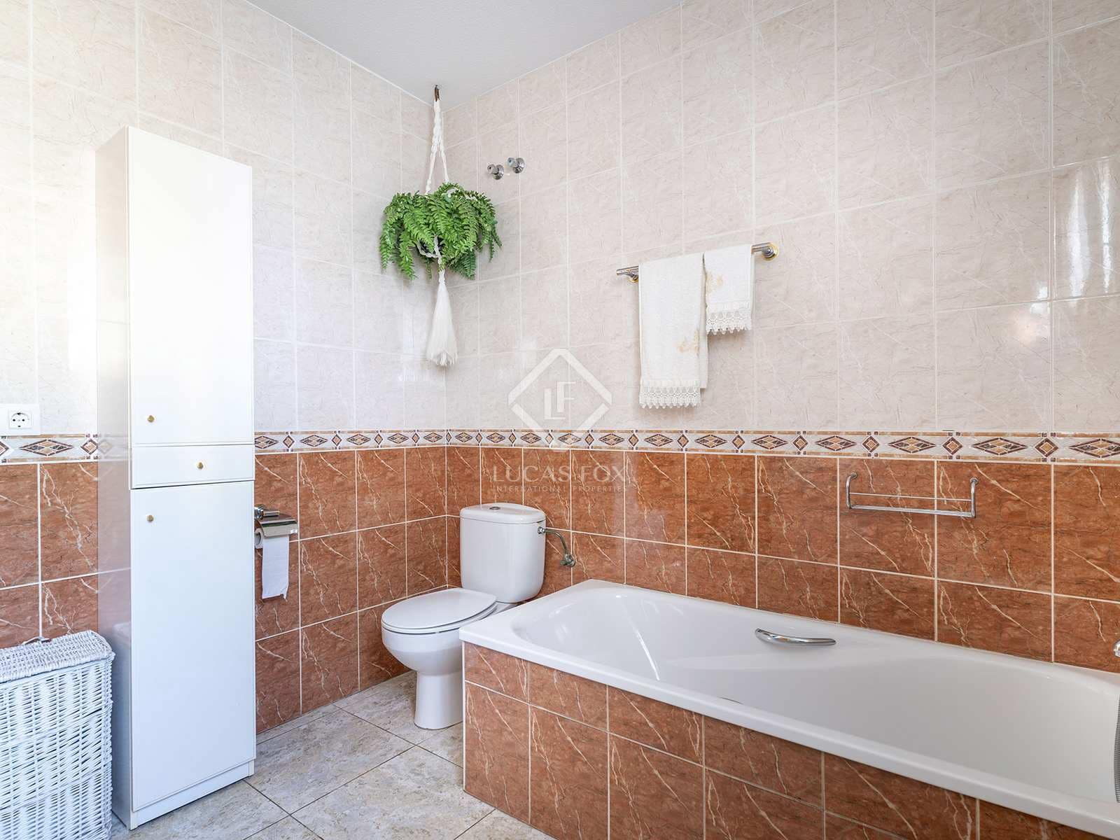 3 bedroom Villa for sale in Altea with pool garage - € 530,000 (Ref: 8448870)