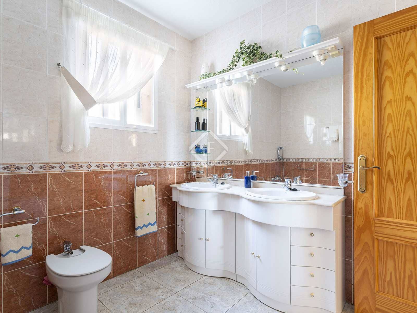 3 bedroom Villa for sale in Altea with pool garage - € 530,000 (Ref: 8448870)