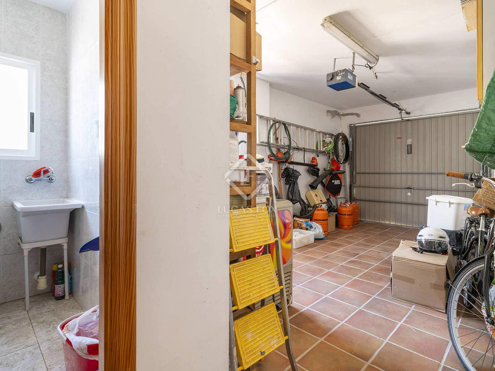 3 bedroom Villa for sale in Altea with pool garage - € 530,000 (Ref: 8448870)