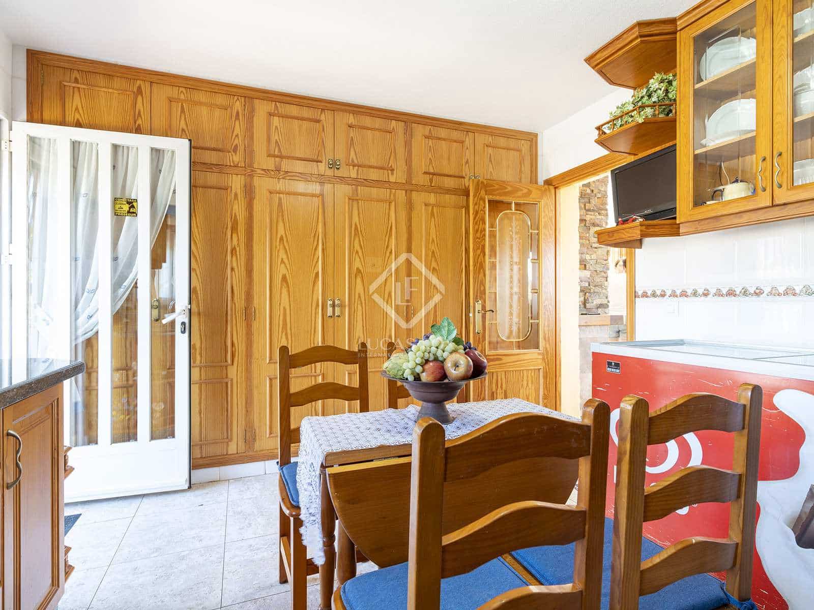 3 bedroom Villa for sale in Altea with pool garage - € 530,000 (Ref: 8448870)