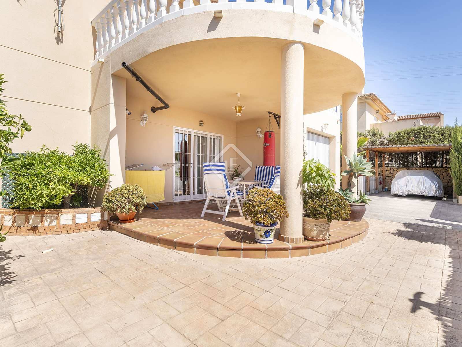 3 bedroom Villa for sale in Altea with pool garage - € 530,000 (Ref: 8448870)