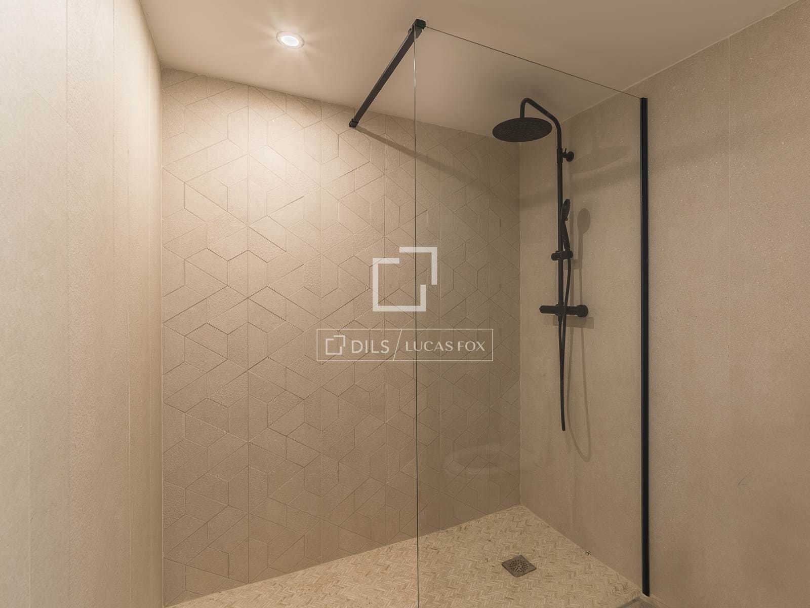 Apartamento de 3 habitaciones en Barcelona ciudad en venta - 795.000 € (Ref: 8449223)