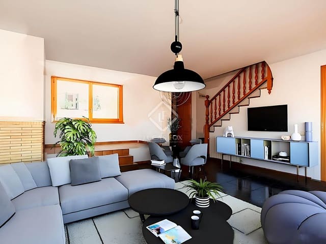 4 bedroom Villa for rent in Esplugues de Llobregat with garage - € 2,950 (Ref: 8449224)