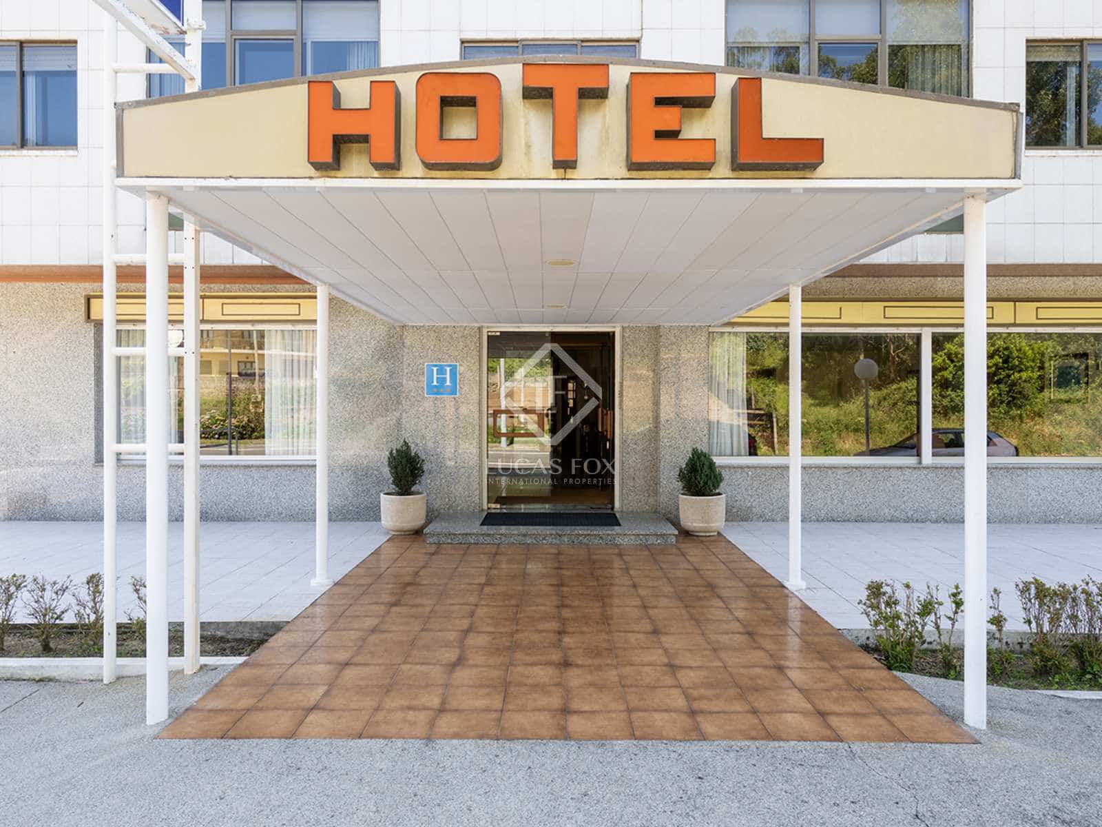 30 soveværelse Erhverv til salg i O Grove med swimmingpool garage - € 2.900.000 (Ref: 8449312)