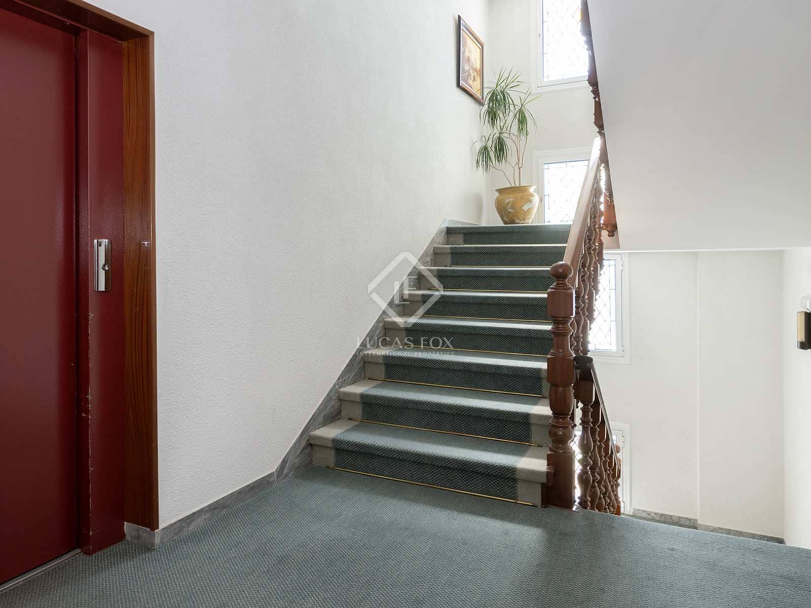 30 soveværelse Erhverv til salg i O Grove med swimmingpool garage - € 2.900.000 (Ref: 8449312)