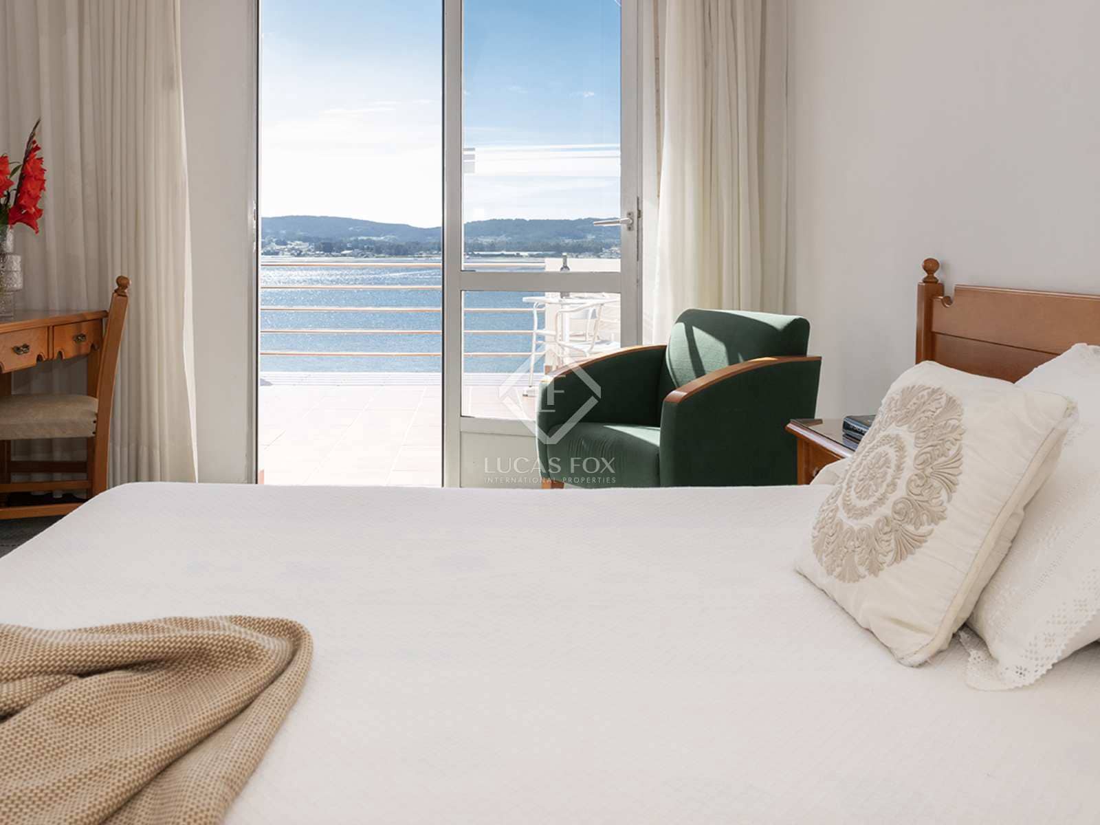 30 soveværelse Erhverv til salg i O Grove med swimmingpool garage - € 2.900.000 (Ref: 8449312)