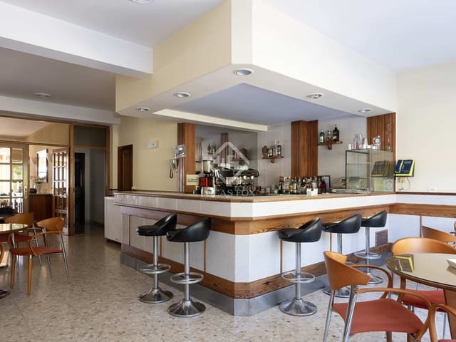 30 bedroom Commercial for sale in O Grove with pool garage - € 2,900,000 (Ref: 8449312)