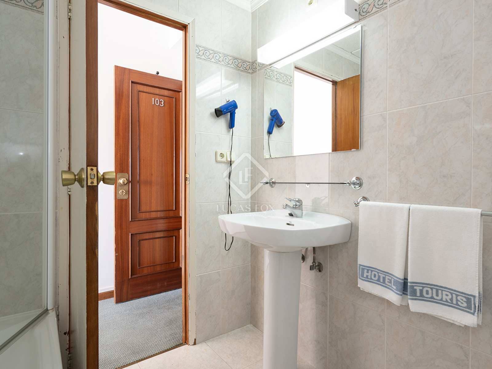 30 soveværelse Erhverv til salg i O Grove med swimmingpool garage - € 2.900.000 (Ref: 8449312)