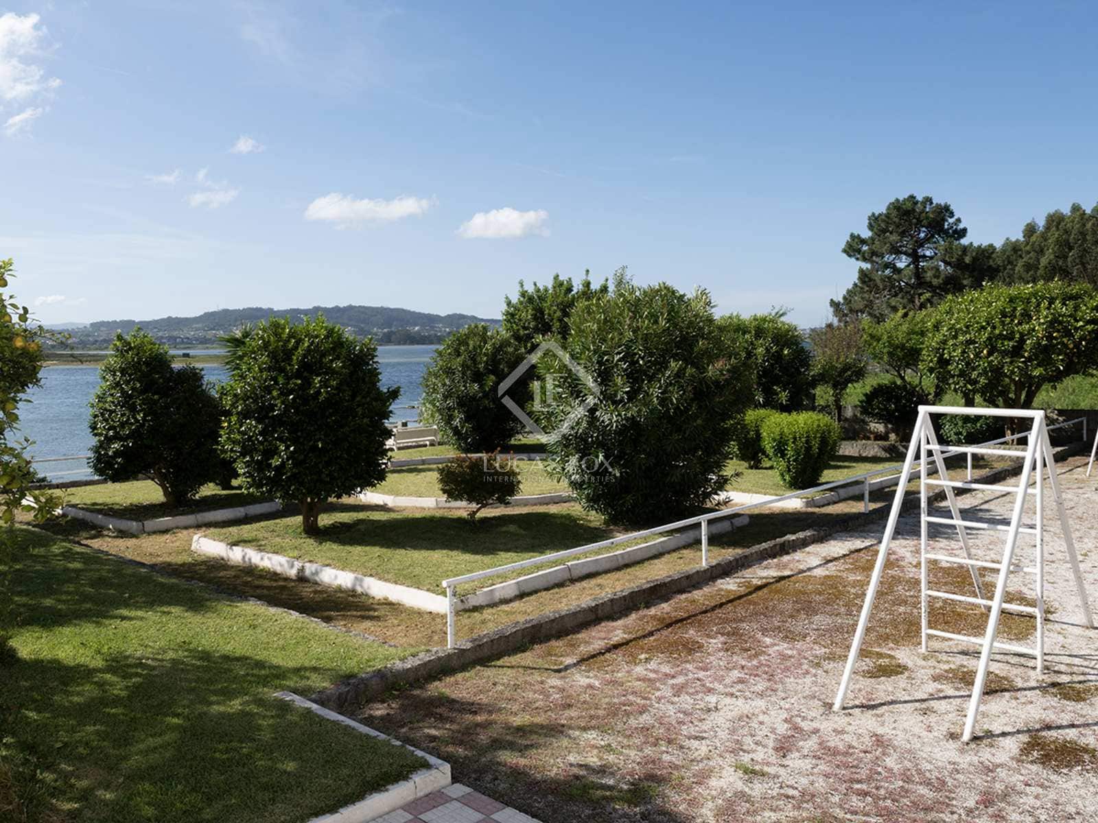 30 soveværelse Erhverv til salg i O Grove med swimmingpool garage - € 2.900.000 (Ref: 8449312)