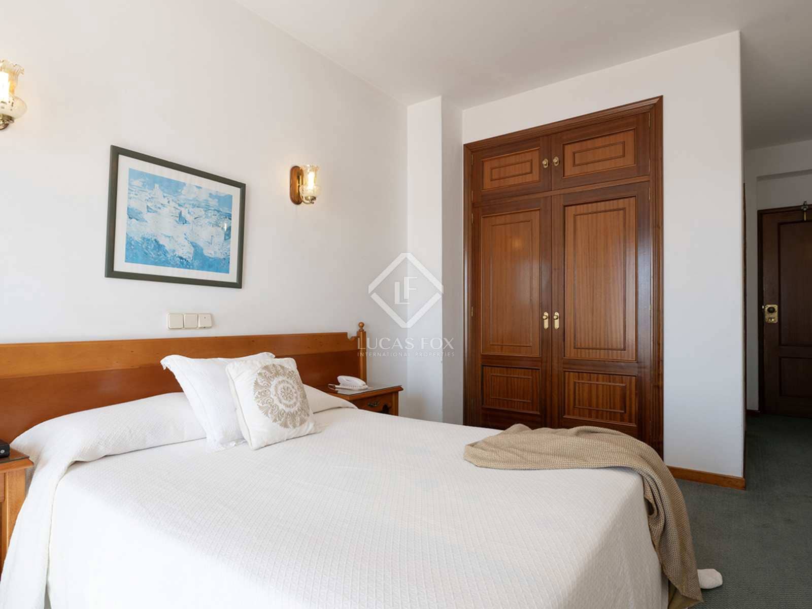 30 soveværelse Erhverv til salg i O Grove med swimmingpool garage - € 2.900.000 (Ref: 8449312)