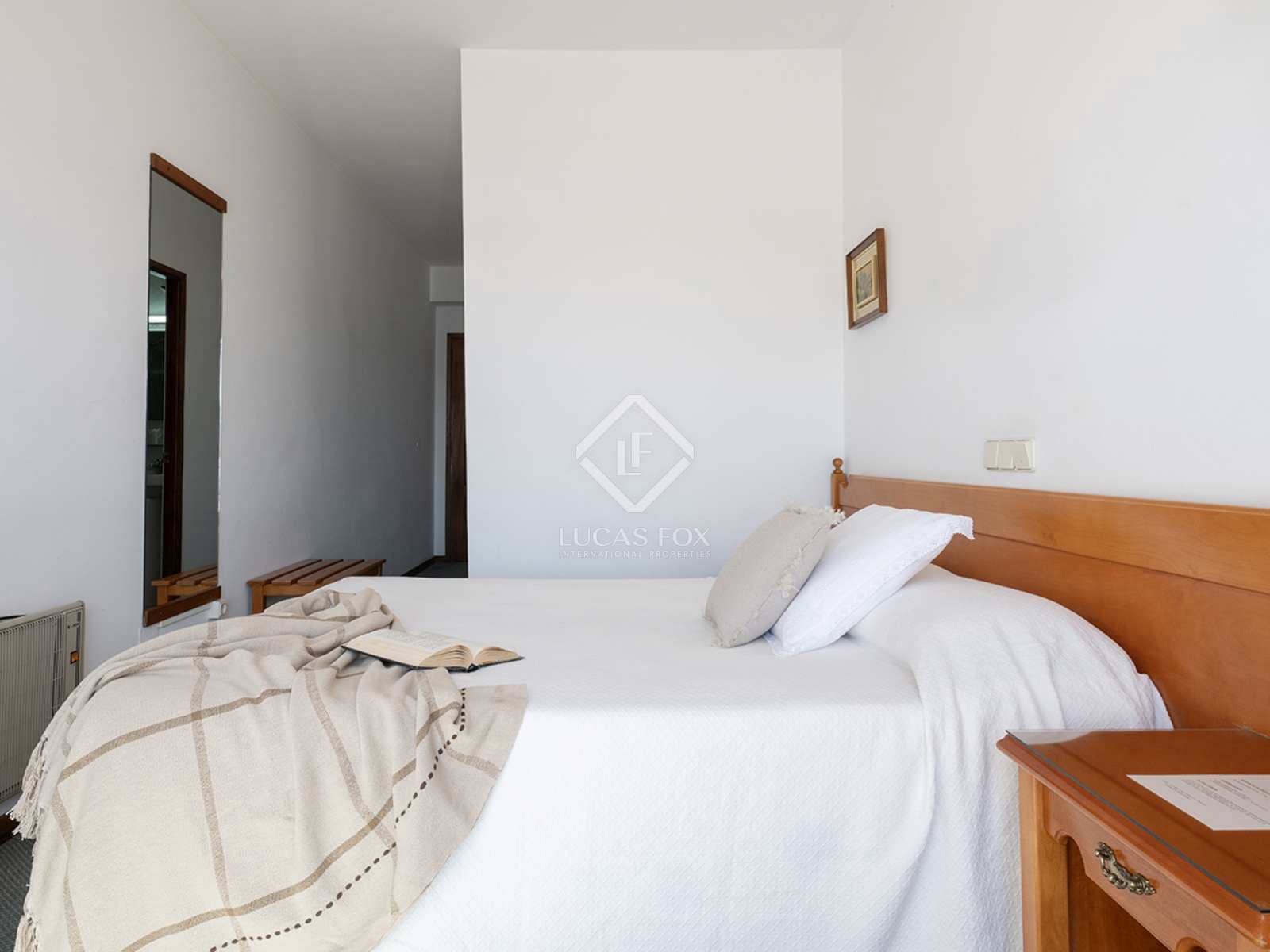 30 soveværelse Erhverv til salg i O Grove med swimmingpool garage - € 2.900.000 (Ref: 8449312)