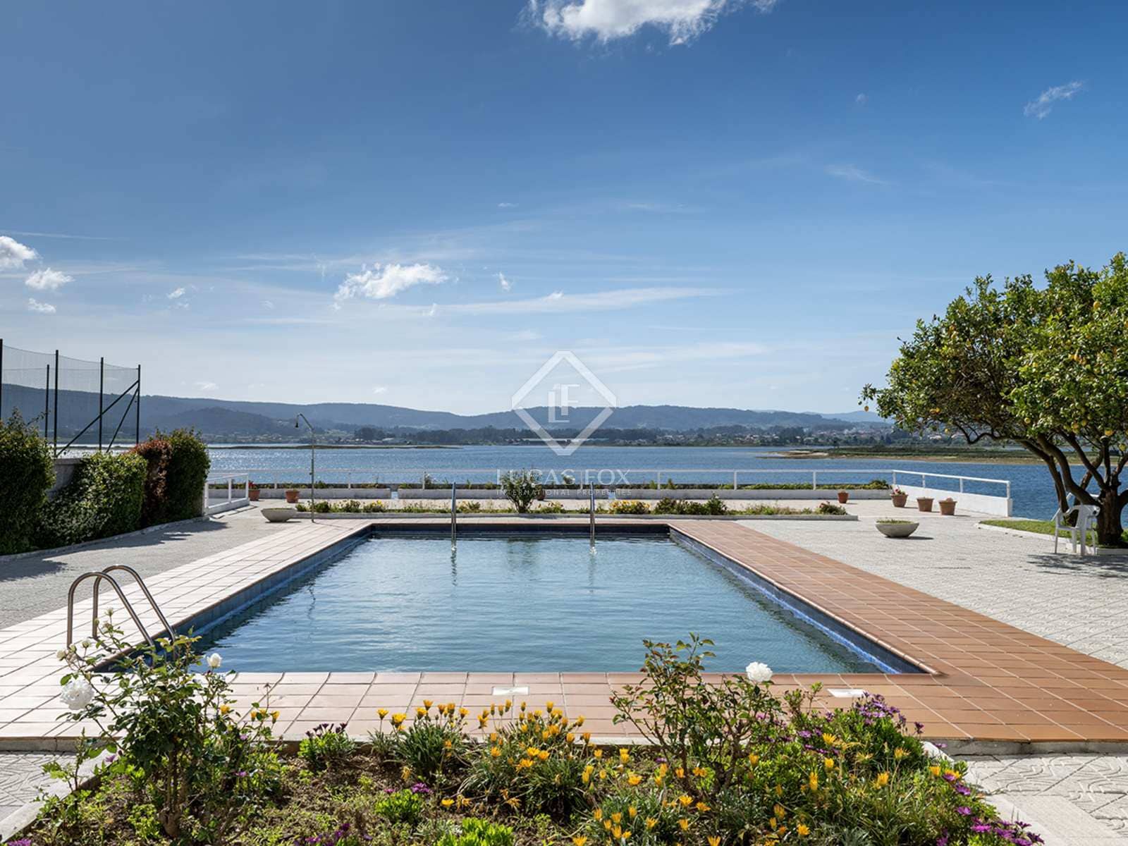 30 soveværelse Erhverv til salg i O Grove med swimmingpool garage - € 2.900.000 (Ref: 8449312)