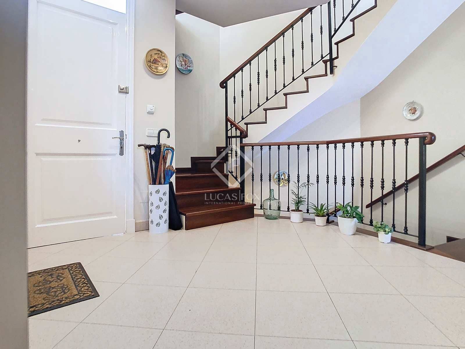 4 slaapkamer Villa te koop in Mahon / Mao met zwembad garage - € 690.000 (Ref: 8454026)