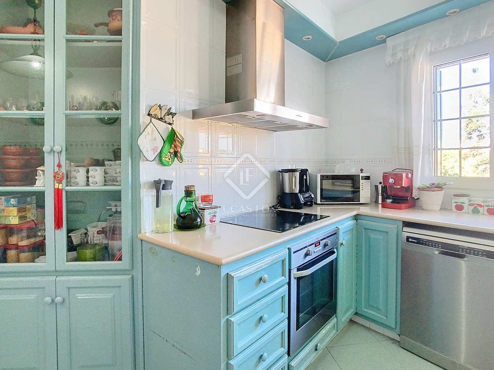 4 slaapkamer Villa te koop in Mahon / Mao met zwembad garage - € 690.000 (Ref: 8454026)